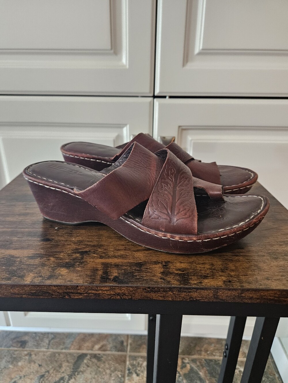 Born Brown Leather Wedge Comfort Sandals 70s 90s Boho Earthy Granola Cottagecore